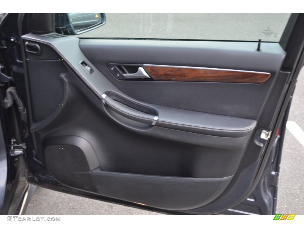 2011 Mercedes-Benz R 350 BlueTEC 4Matic Black Door Panel Photo #68374290