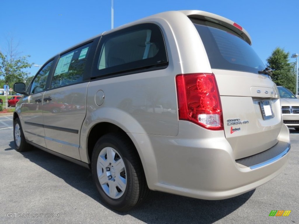 2012 Grand Caravan SE - Cashmere Pearl / Black/Light Graystone photo #2