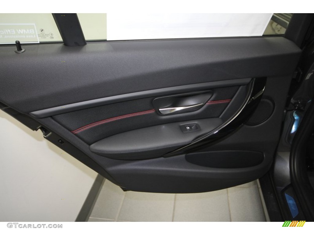 2012 BMW 3 Series 328i Sedan Black/Red Highlight Door Panel Photo #68375727