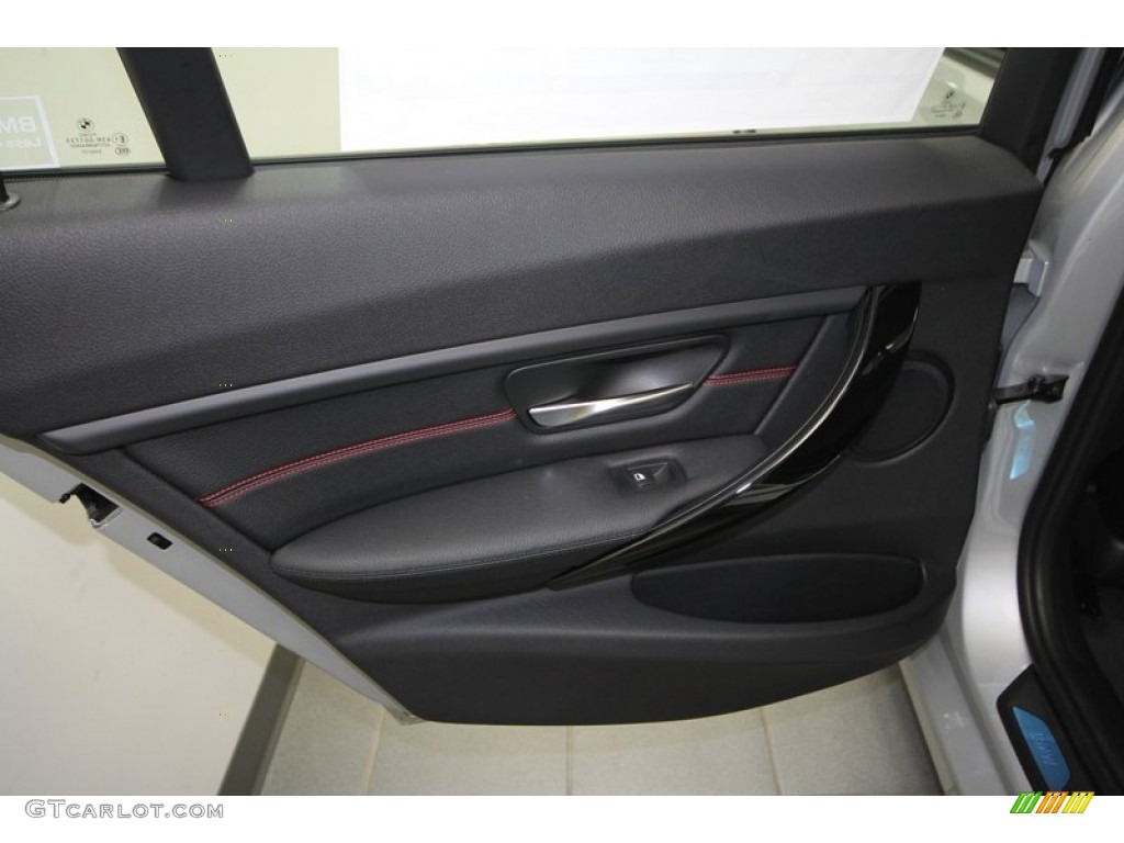 2012 BMW 3 Series 328i Sedan Black/Red Highlight Door Panel Photo #68376231