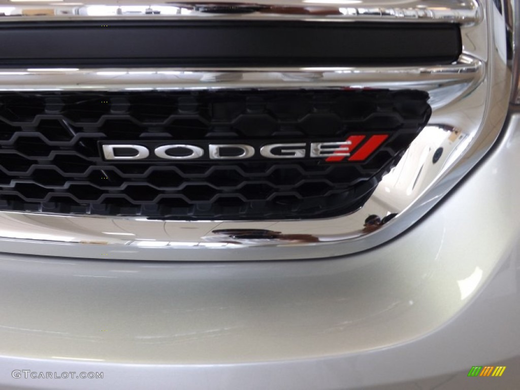 2013 Dodge Durango SXT Marks and Logos Photos