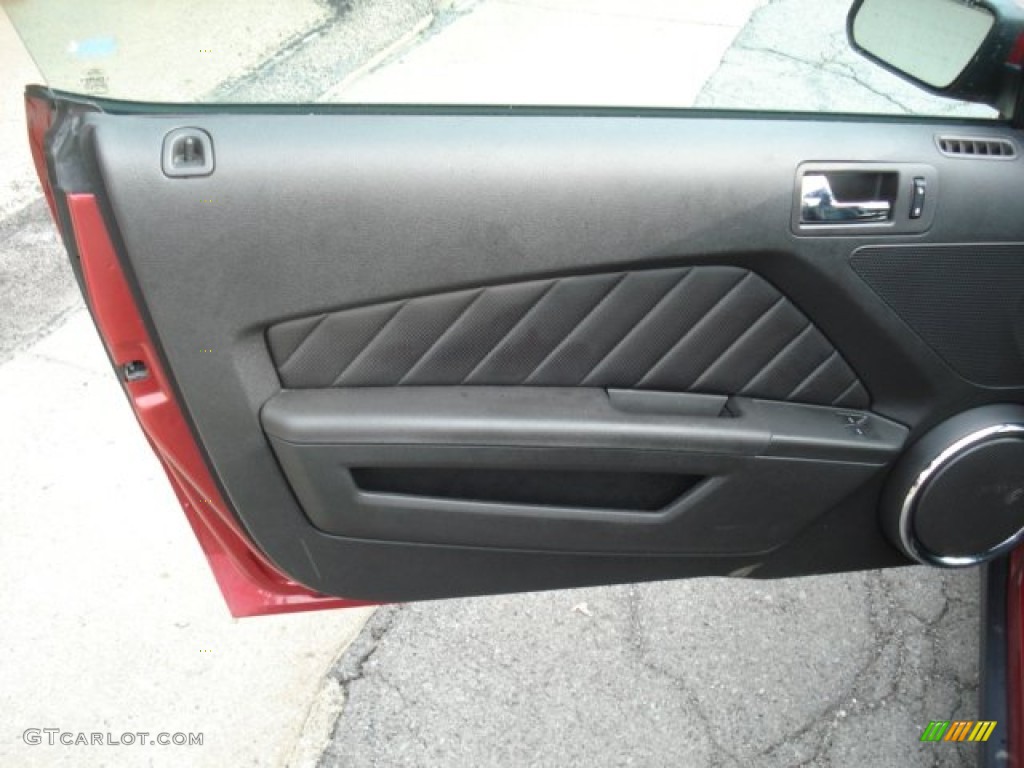 2010 Ford Mustang GT Premium Coupe Charcoal Black Door Panel Photo #68380317