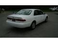Super White - Camry CE Photo No. 3