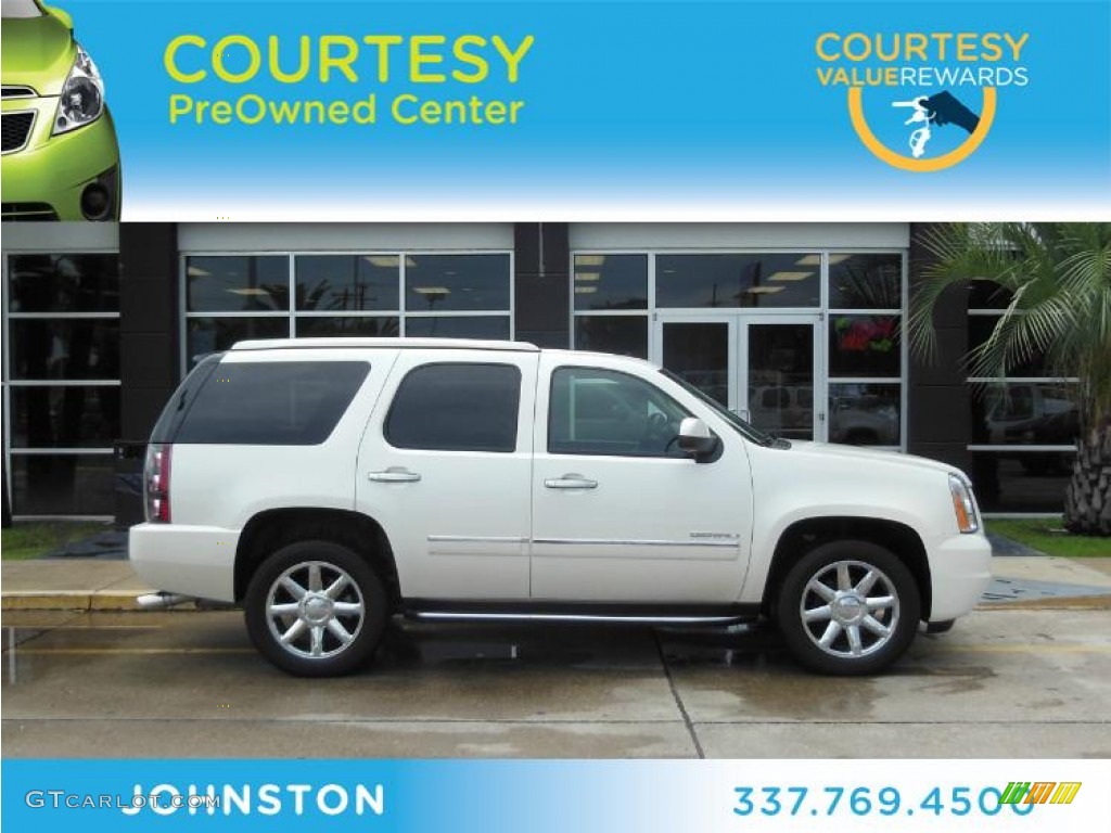 White Diamond Tintcoat GMC Yukon