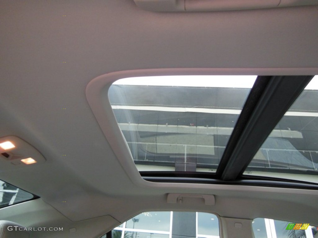 2009 CTS -V Sedan - White Diamond Tri-Coat / Light Titanium/Ebony photo #10