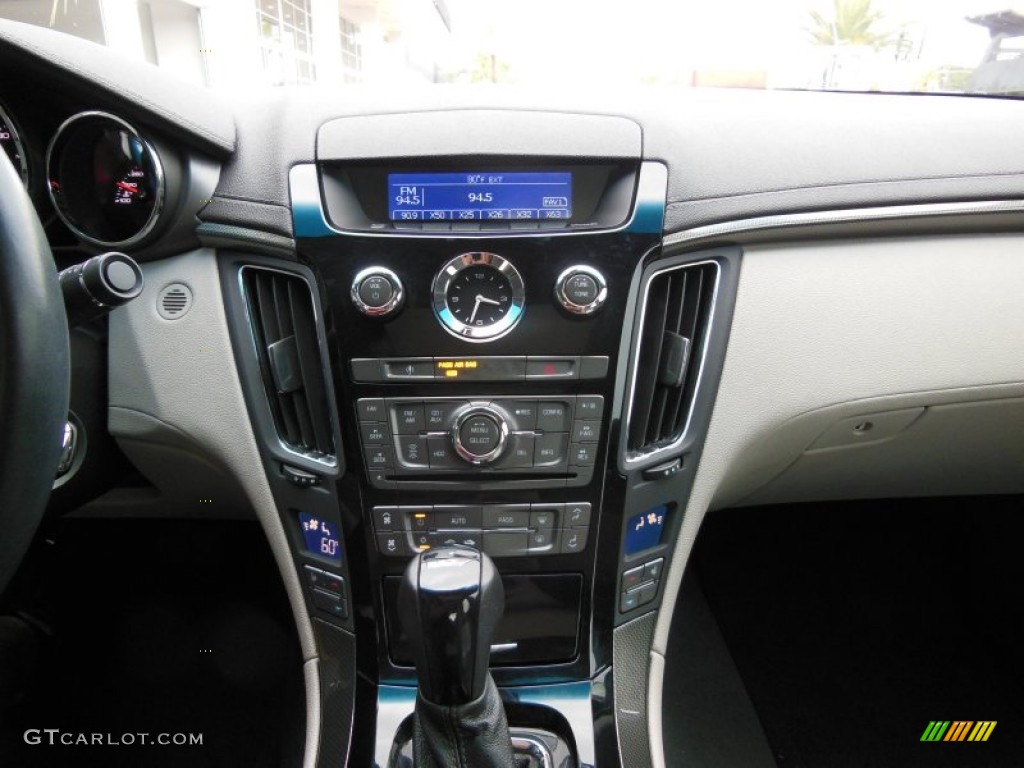 2009 CTS -V Sedan - White Diamond Tri-Coat / Light Titanium/Ebony photo #19