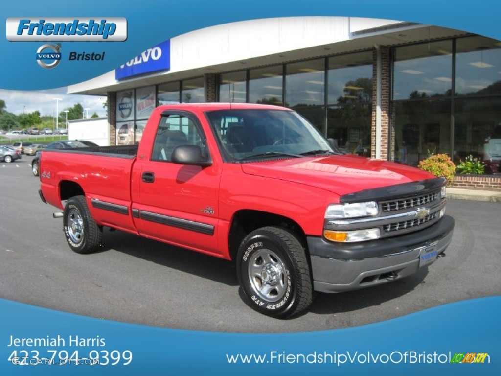 2001 Silverado 1500 LS Regular Cab 4x4 - Victory Red / Graphite photo #5