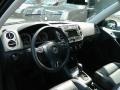 Deep Black Metallic - Tiguan SE 4Motion Photo No. 11
