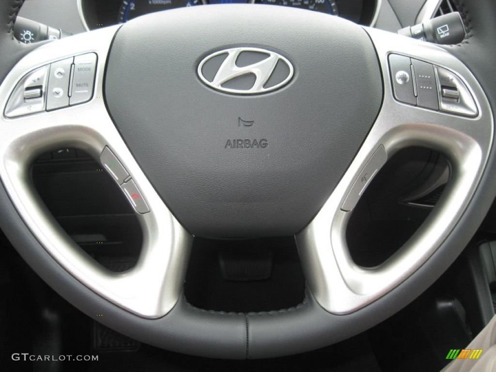 2013 Hyundai Tucson Limited Black Steering Wheel Photo #68385553