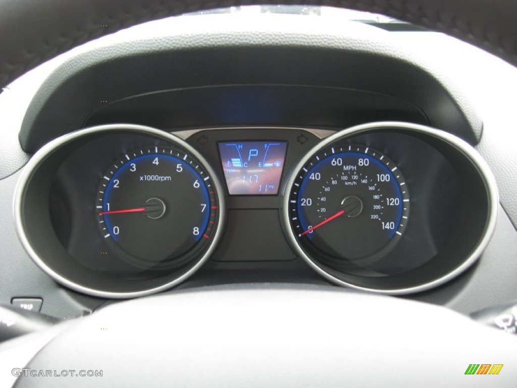 2013 Hyundai Tucson Limited Gauges Photo #68385561