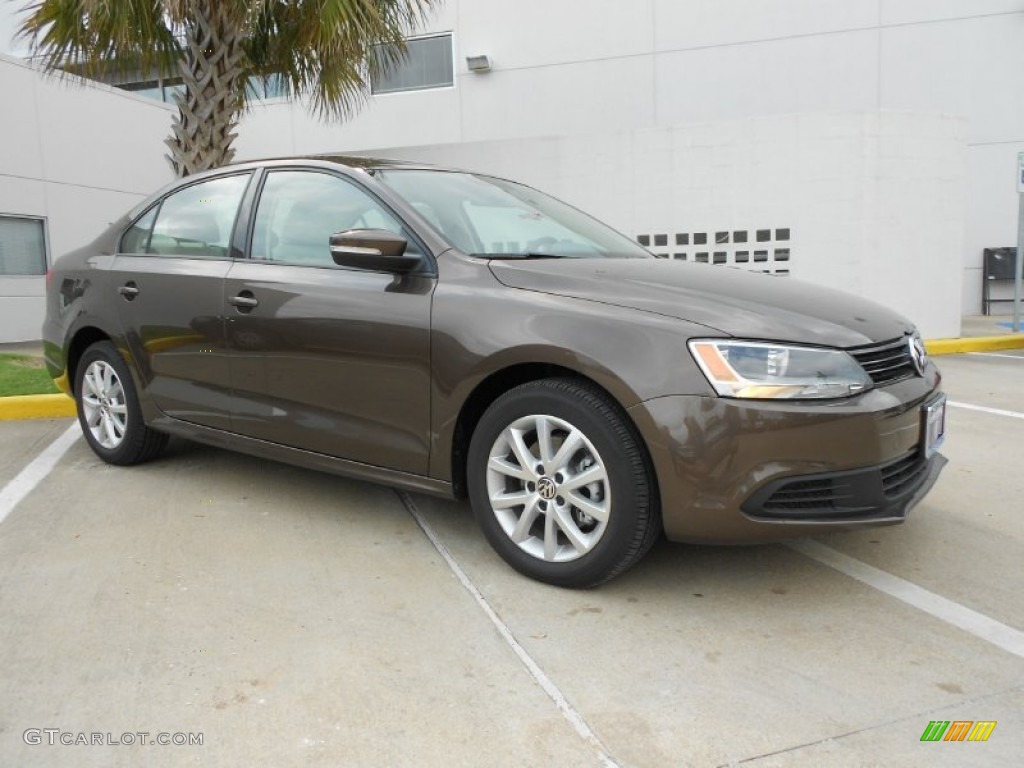 2012 Jetta SE Sedan - Toffee Brown Metallic / Cornsilk Beige photo #1