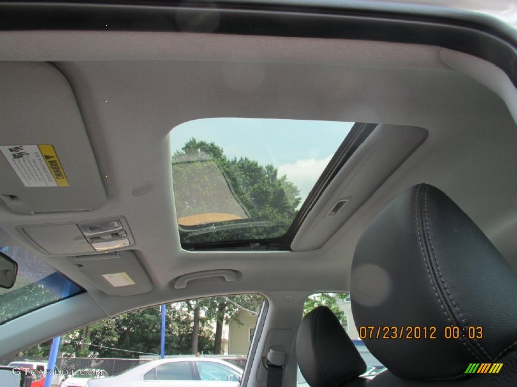 2012 Elantra Limited - Silver / Black photo #16