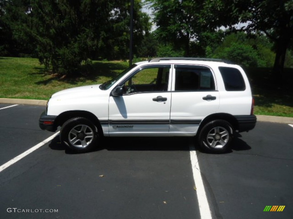 White 2003 Chevrolet Tracker 4WD Hard Top Exterior Photo #68395611