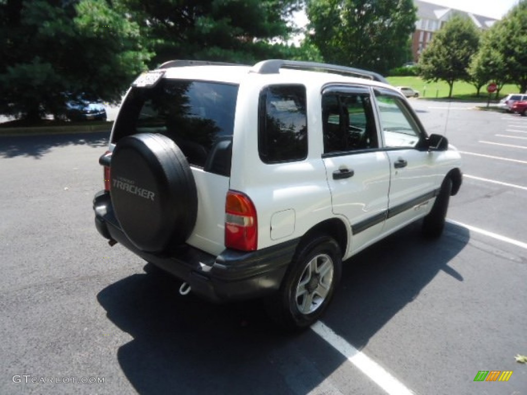 2003 Tracker 4WD Hard Top - White / Medium Gray photo #7