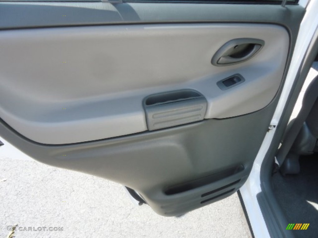 2003 Tracker 4WD Hard Top - White / Medium Gray photo #24