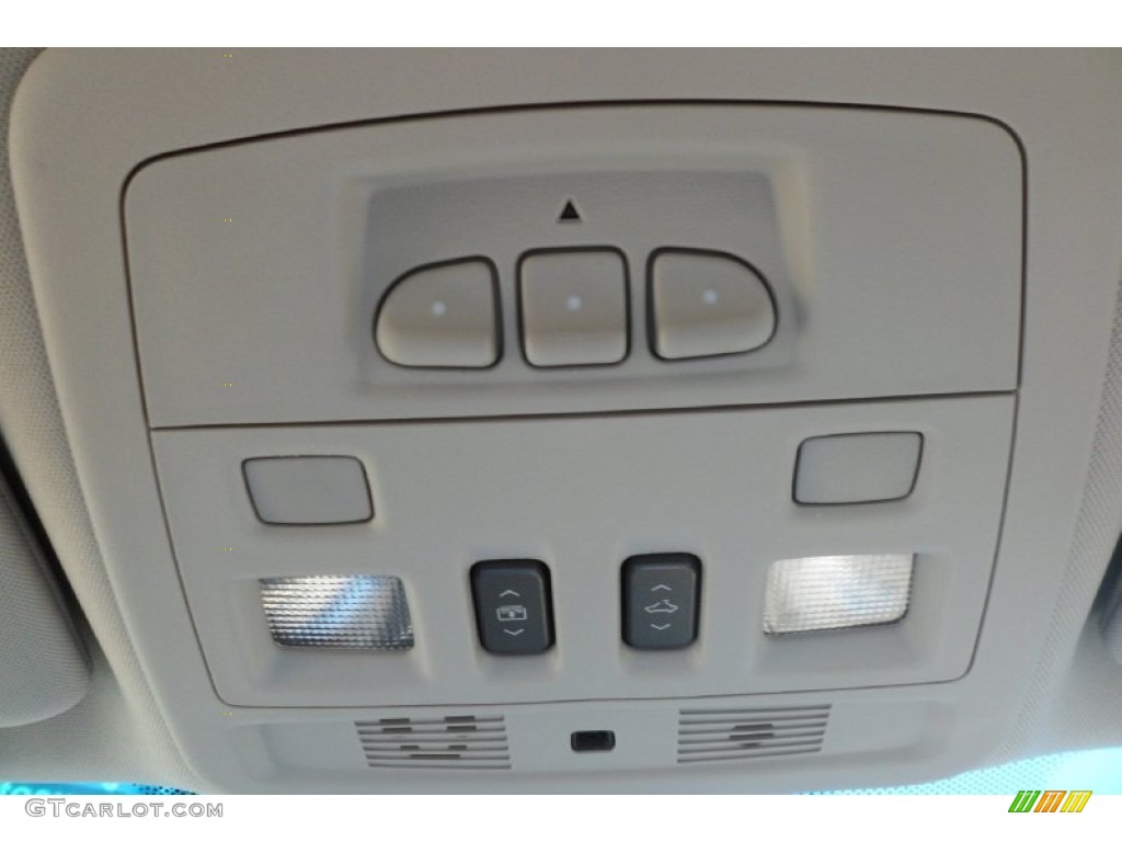 2009 Cadillac CTS 4 AWD Sedan Controls Photo #68396498