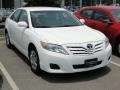 Super White - Camry  Photo No. 38