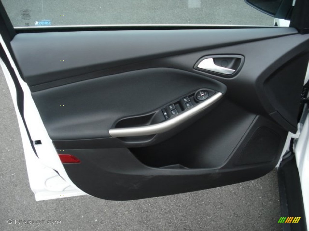 2012 Focus SEL Sedan - White Platinum Tricoat Metallic / Charcoal Black photo #12