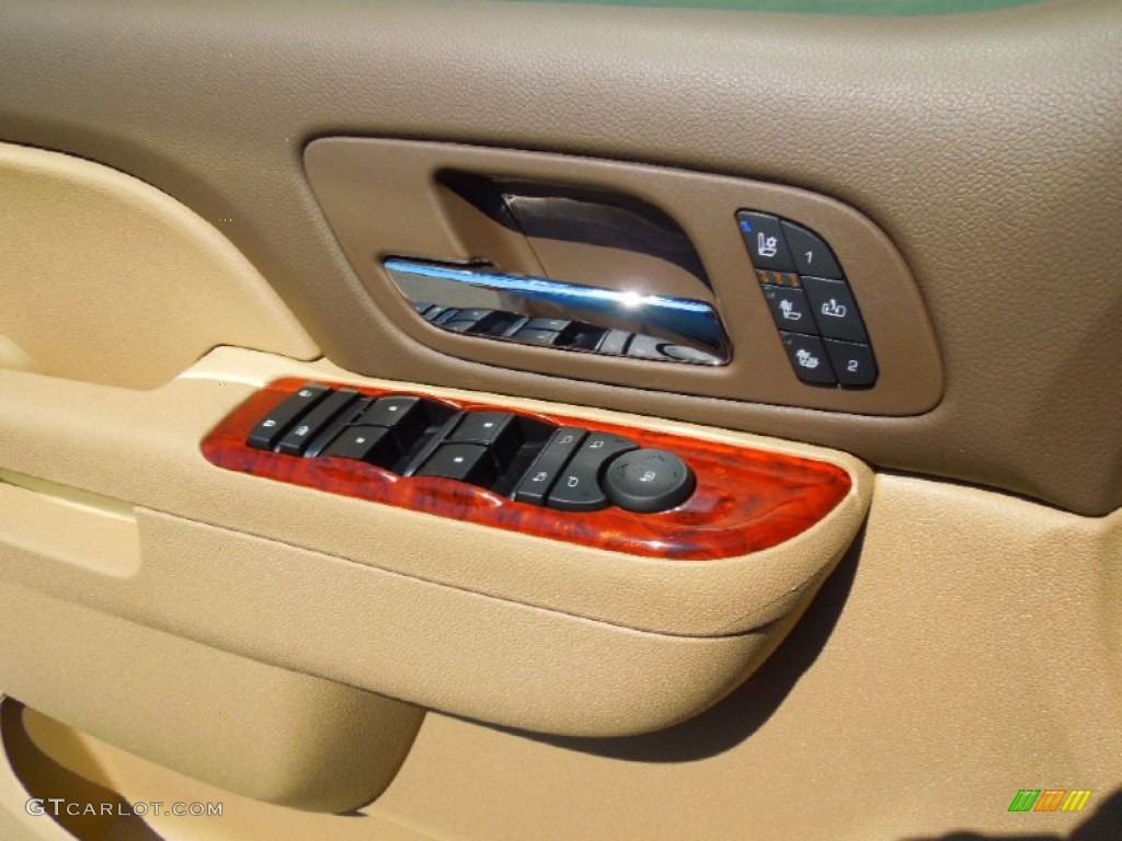 2013 Chevrolet Tahoe LTZ 4x4 Controls Photo #68403180