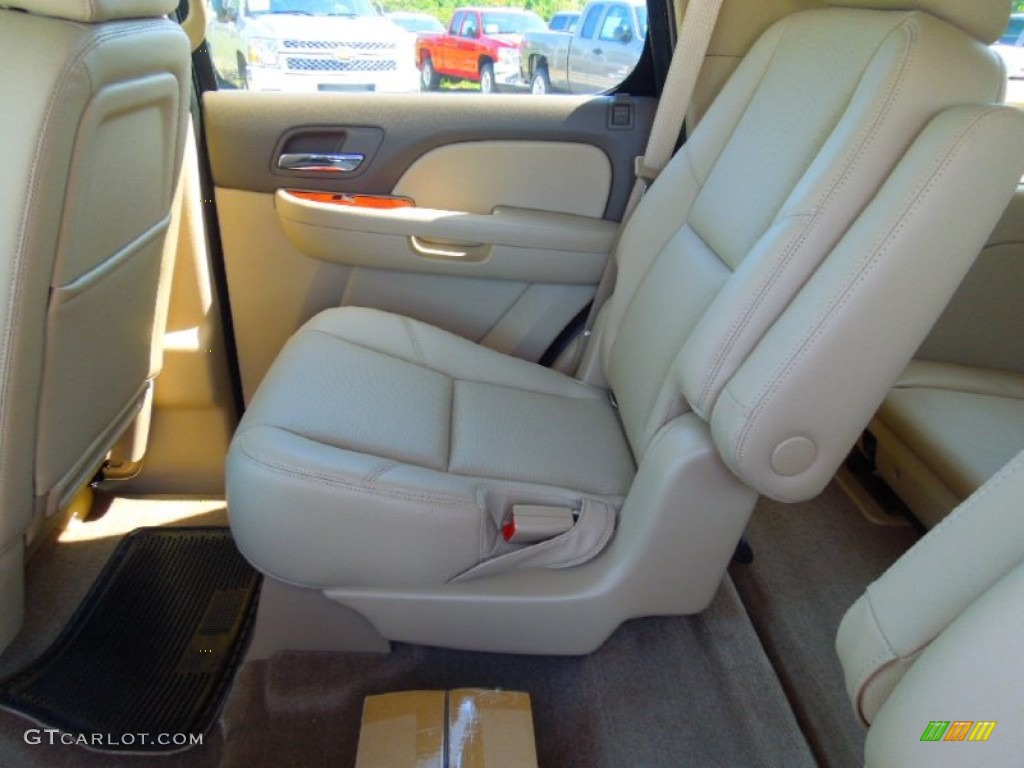 2013 Chevrolet Tahoe LTZ 4x4 Rear Seat Photo #68403201