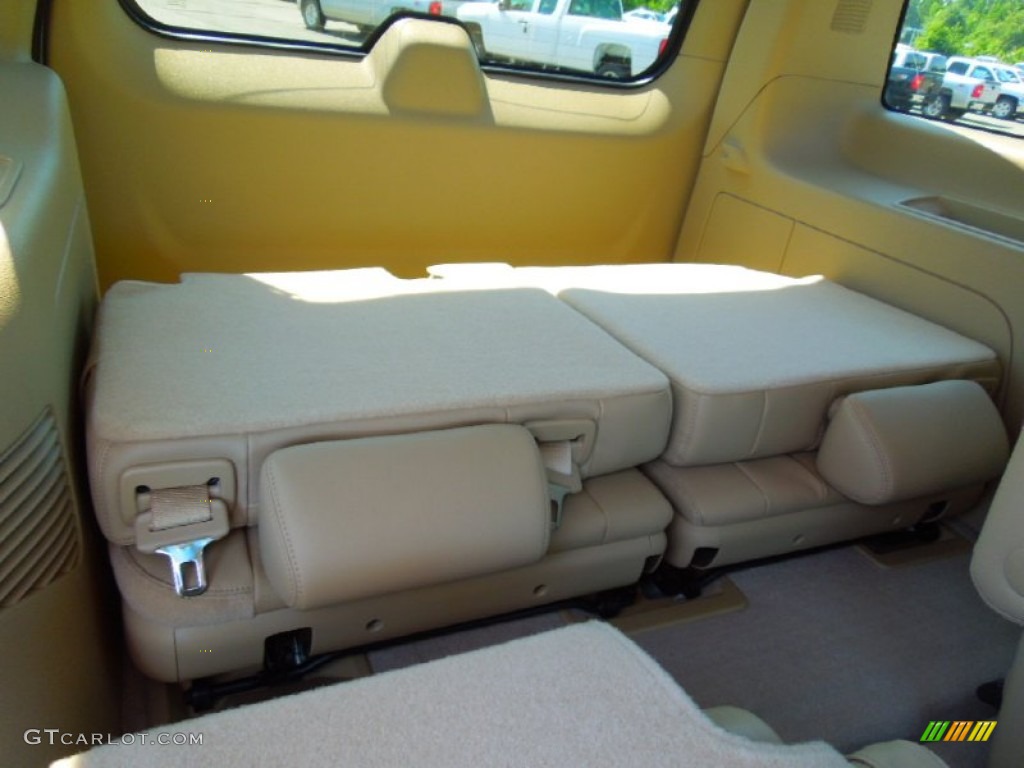 2013 Chevrolet Tahoe LTZ 4x4 Rear Seat Photo #68403315