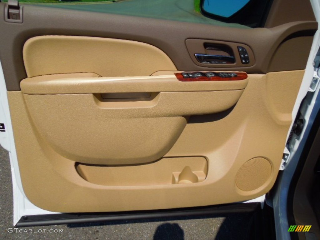 2013 Chevrolet Tahoe LTZ 4x4 Light Cashmere/Dark Cashmere Door Panel Photo #68403456
