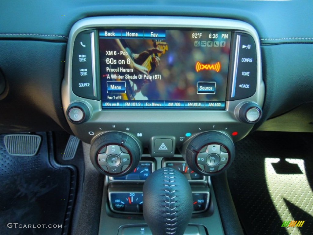 2013 Chevrolet Camaro SS/RS Convertible Controls Photo #68403810