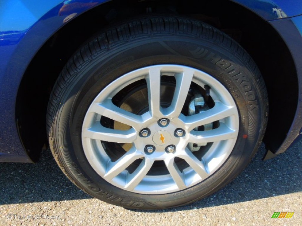 2012 Chevrolet Sonic LT Hatch Wheel Photo #68403996