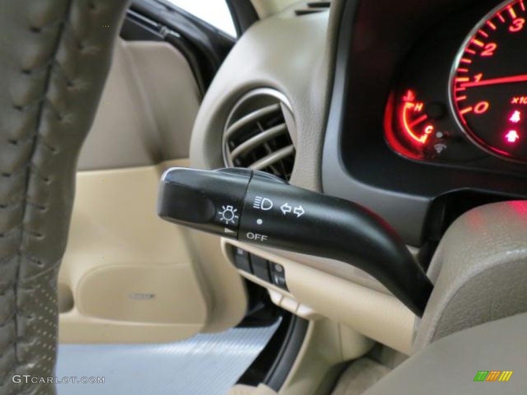 2004 Mazda MAZDA6 s Sport Wagon Controls Photo #68407979
