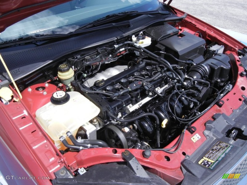 2005 Ford Focus ZX4 SES Sedan 2.0 Liter DOHC 16-Valve Duratec 4 Cylinder Engine Photo #68410100