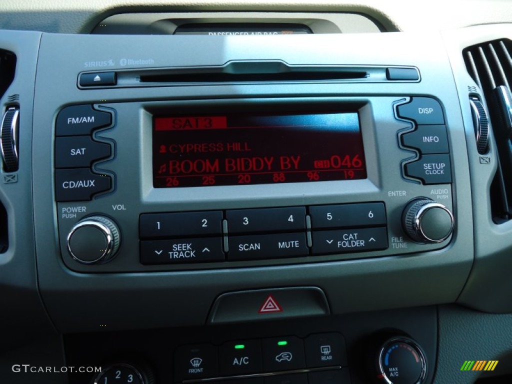 2012 Kia Sportage LX Audio System Photo #68410103