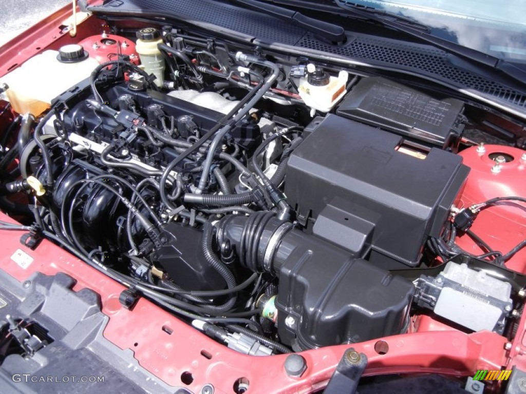 2005 Ford Focus ZX4 SES Sedan Engine Photos
