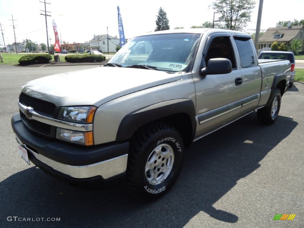 2003 Silverado 1500 LS Extended Cab 4x4 - Light Pewter Metallic / Dark Charcoal photo #2