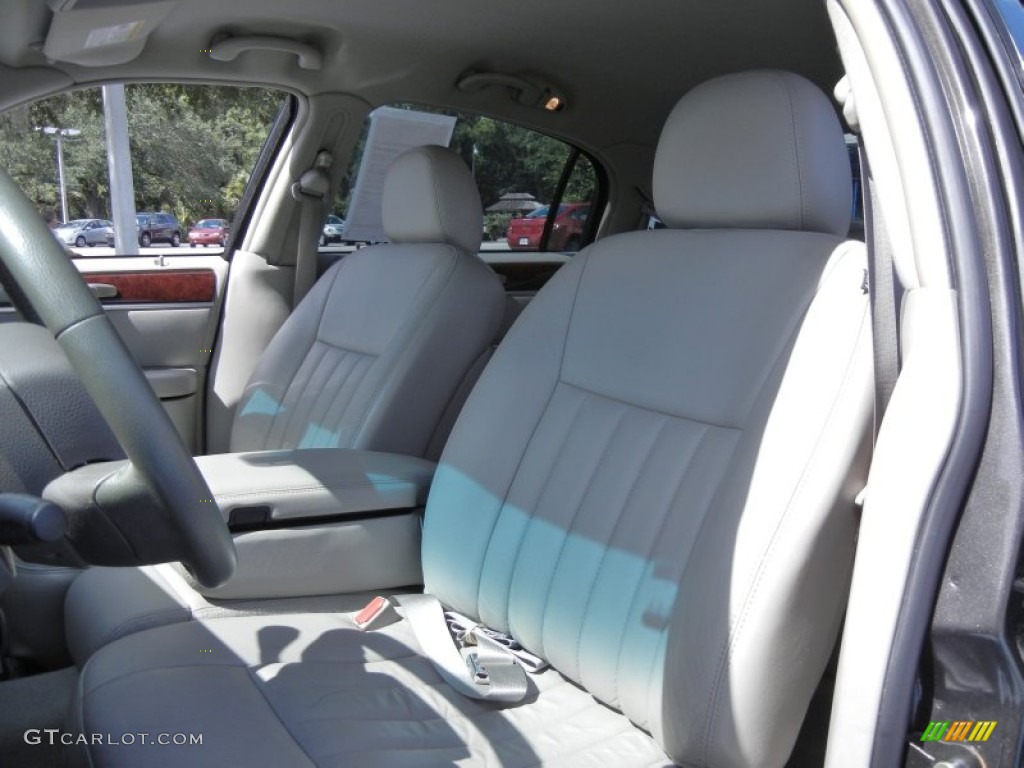 2005 Town Car Sedan - Charcoal Beige Metallic / Medium Light Stone/Dark Stone photo #13