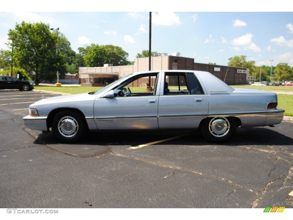 Light Adriatic Blue Metallic 1996 Buick Roadmaster Limited Sedan Exterior Photo #68410673