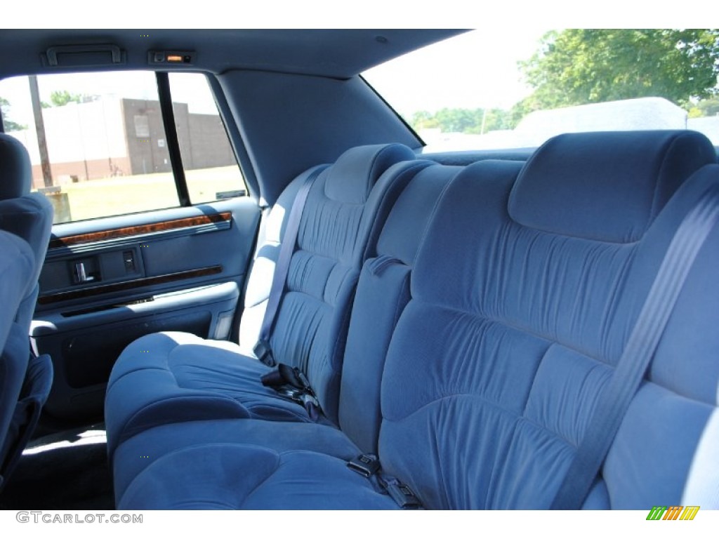 1996 Buick Roadmaster Limited Sedan Rear Seat Photo #68410787