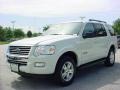 2008 White Suede Ford Explorer XLT  photo #15