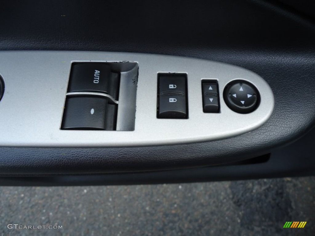 2006 Chevrolet Cobalt SS Supercharged Coupe Controls Photo #68412770
