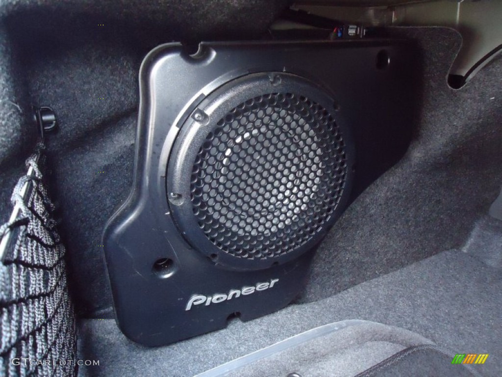 2006 Chevrolet Cobalt SS Supercharged Coupe Audio System Photo #68412800
