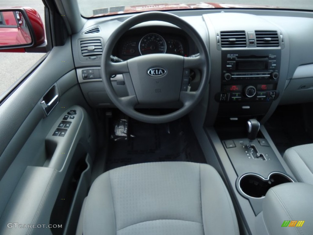 2009 Kia Borrego LX V6 4x4 Dashboard Photos