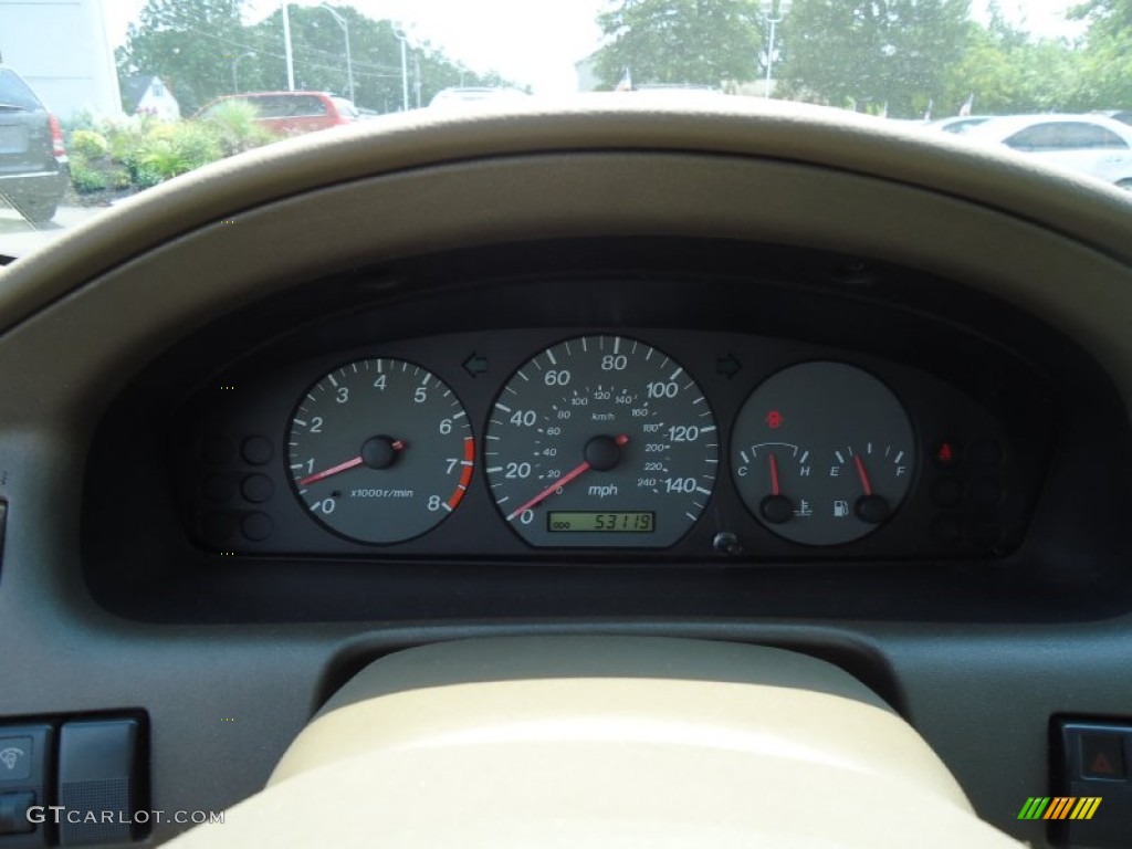 2001 Mazda 626 ES Gauges Photos
