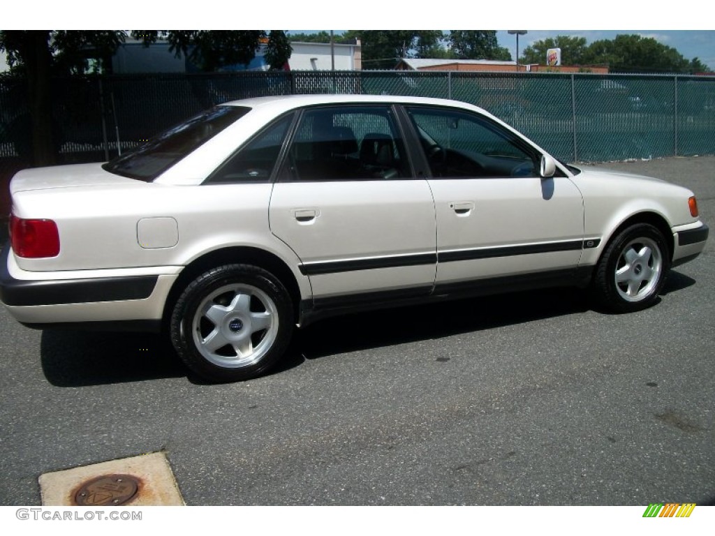 Pearl White 1994 Audi S4 quattro Sedan Exterior Photo #68413823