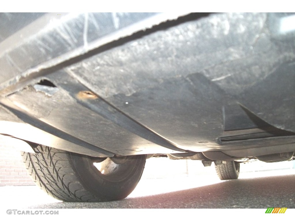 1994 Audi S4 quattro Sedan Undercarriage Photo #68414216