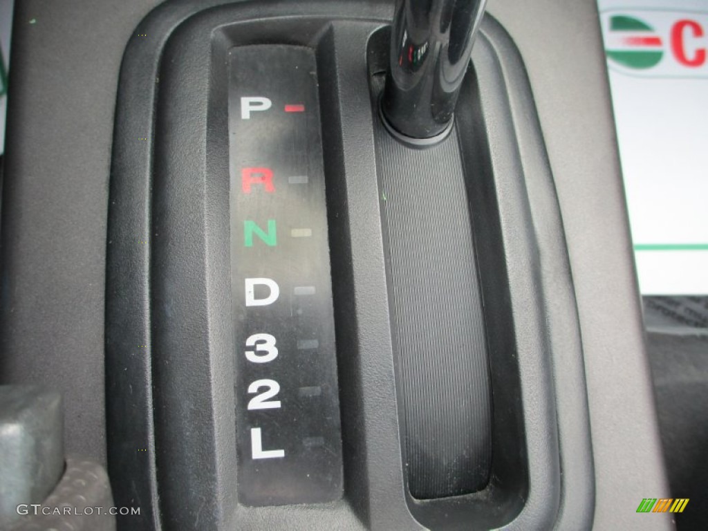 2003 Hyundai Elantra GT Hatchback Transmission Photos