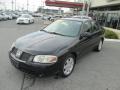 Blackout - Sentra 1.8 S Special Edition Photo No. 1
