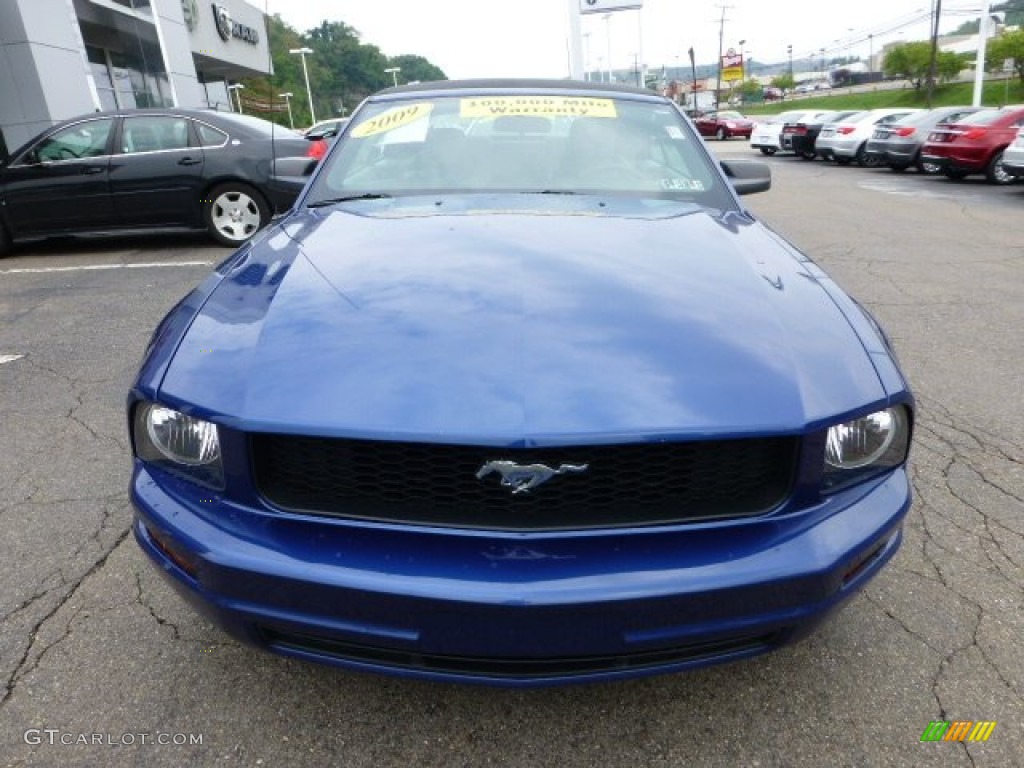 2009 Mustang V6 Convertible - Vista Blue Metallic / Light Graphite photo #8