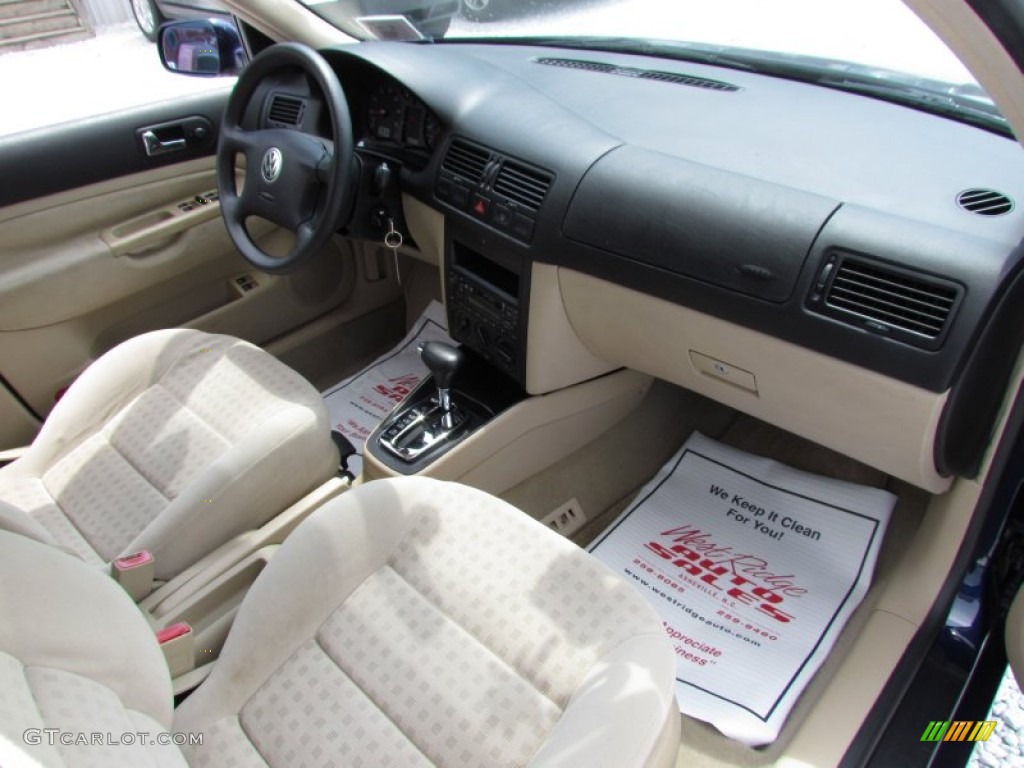 2002 Jetta GLS Wagon - Indigo Blue / Beige photo #14