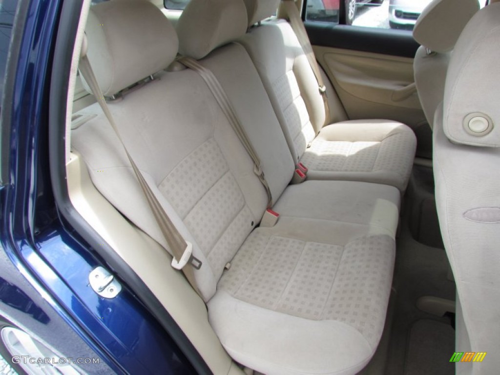 Beige Interior 2002 Volkswagen Jetta GLS Wagon Photo #68416244
