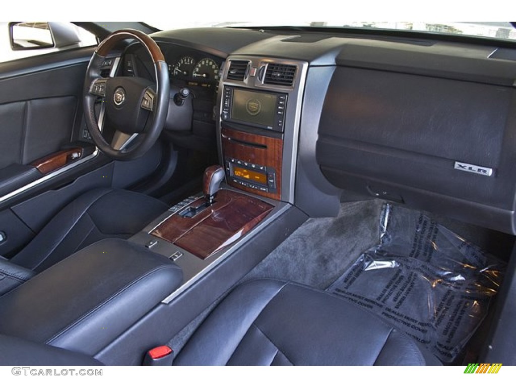 2008 Cadillac XLR Roadster Ebony Dashboard Photo #68417633