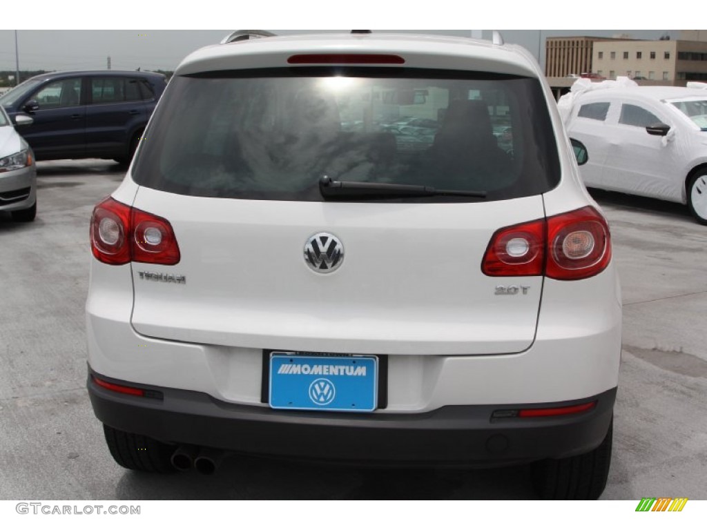 2010 Tiguan SE - Candy White / Charcoal photo #4